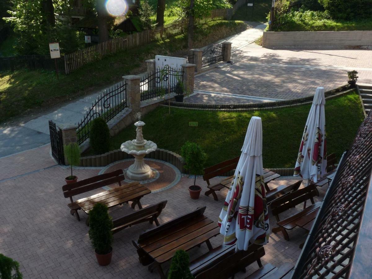 Pensjonat Czardasz Niedzica Zamek Exterior foto